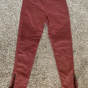 Burgandy Stretch Capri Jeans